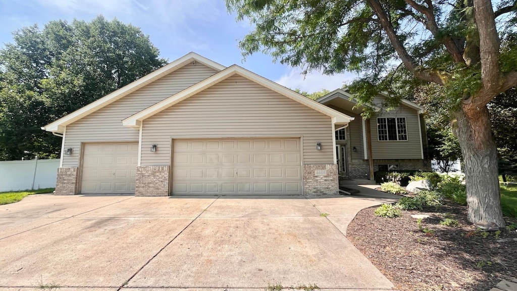 4608 Marigold Ave N, Brooklyn Park, MN 55443 - photo 1