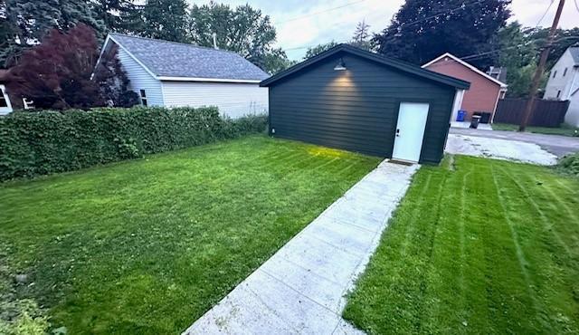 563 Eustis St, Saint Paul, MN 55104 - photo 23