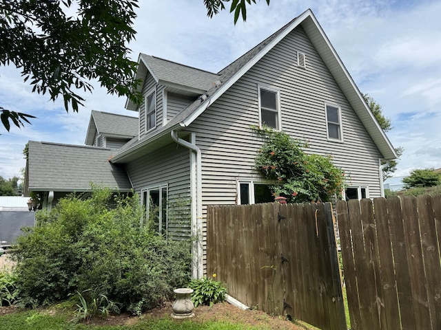 N3706 690th St, Hartland Twp, WI 54011 - photo 2