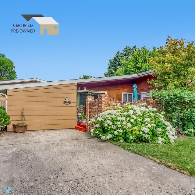 202 12th Ave N, Casselton, ND 58012 - photo 1