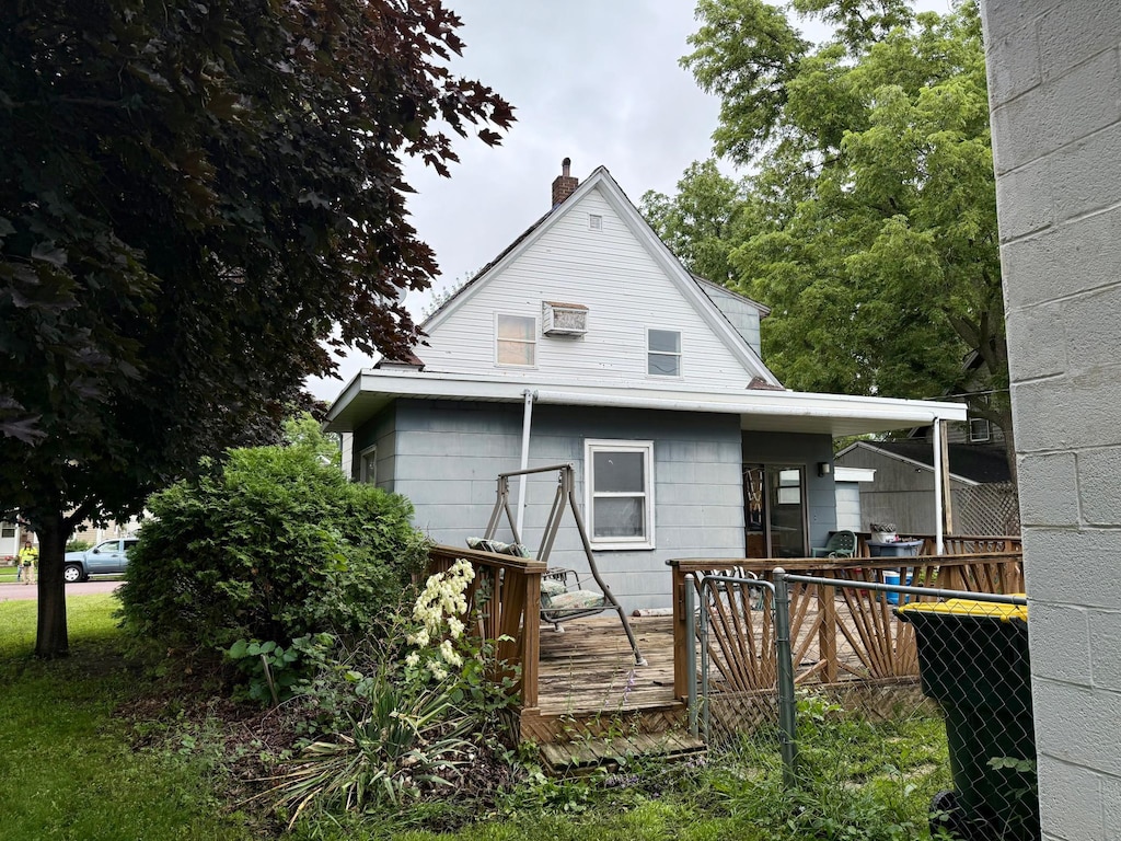 110 Flynn St, Redwood Falls, MN 56283 - photo 2
