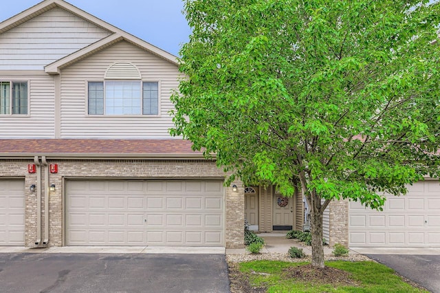 179 Stallion Ln, Circle Pines, MN 55014 - photo 1