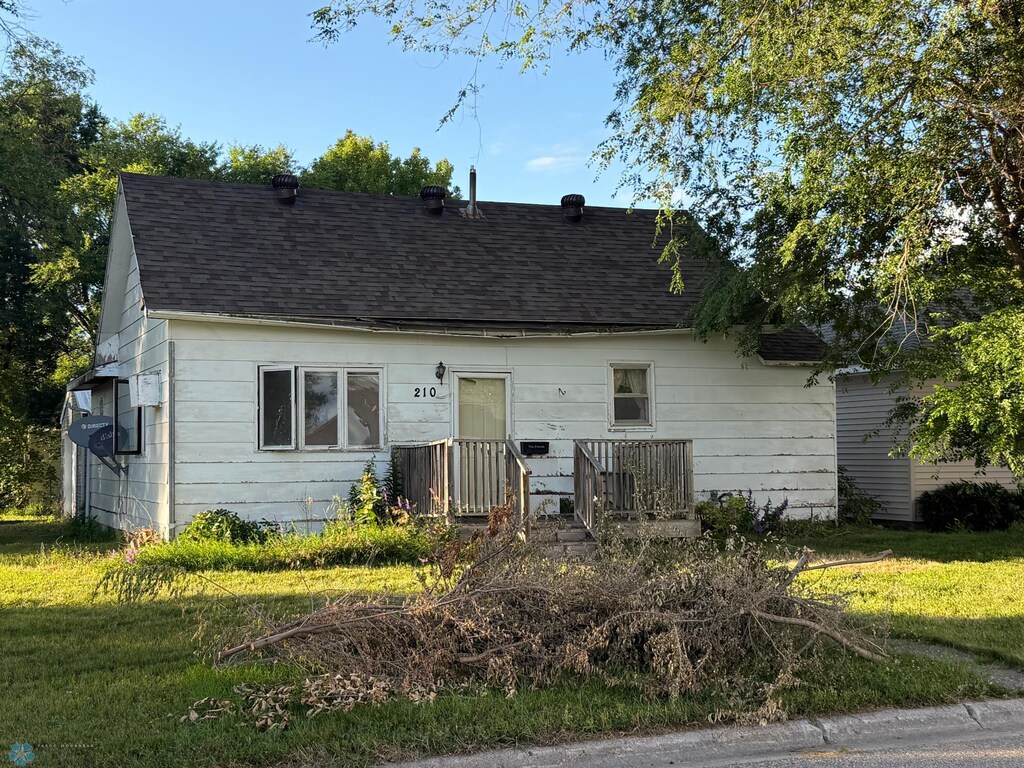 210 6th Ave W, Ada, MN 56510 - photo 1