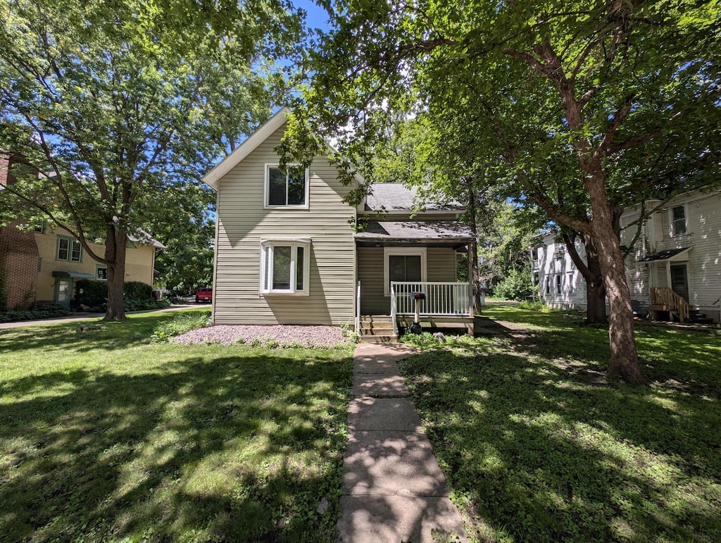 546 Main St S, Hutchinson, MN 55350 - photo 2