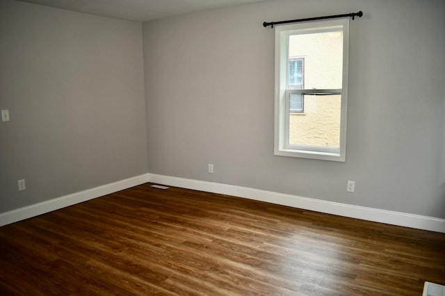 335 Crocker Ave N, Thief River Falls, MN 56701 - photo 6