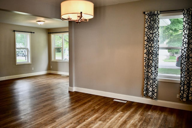 335 Crocker Ave N, Thief River Falls, MN 56701 - photo 9