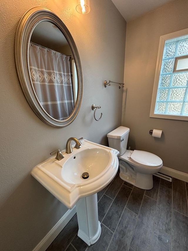 335 Crocker Ave N, Thief River Falls, MN 56701 - photo 20