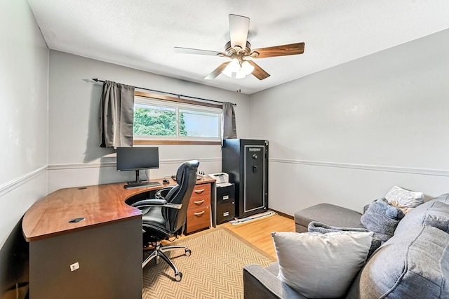 11309 Goodrich Rd, Bloomington, MN 55437 - photo 24