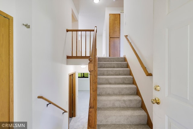 3821 Deercliff Ct, Eagan, MN 55123 - photo 3
