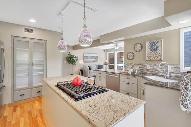 8141 Maplewood Ter, Chanhassen, MN 55317 - photo 24