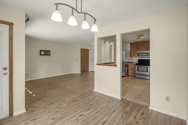 1580 Wheelock Ln Unit 204, Saint Paul, MN 55117 - photo 9