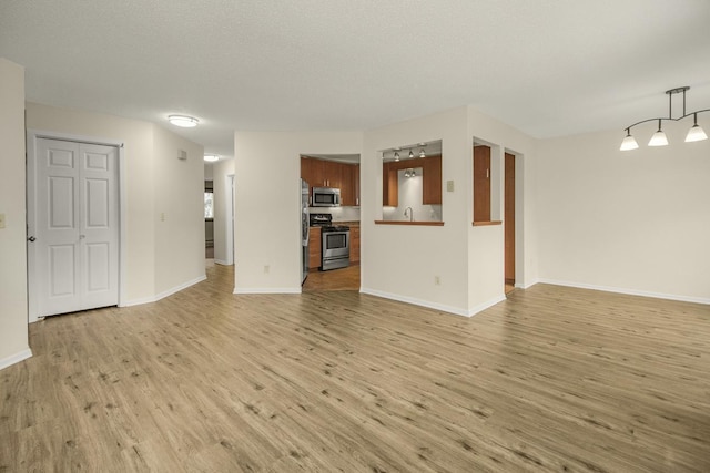 1580 Wheelock Ln Unit 204, Saint Paul, MN 55117 - photo 15