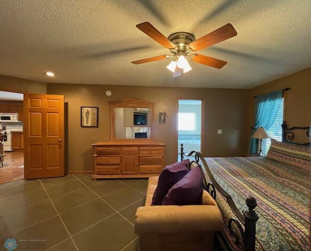 322 13th St N, Moorhead, MN 56560 - photo 30