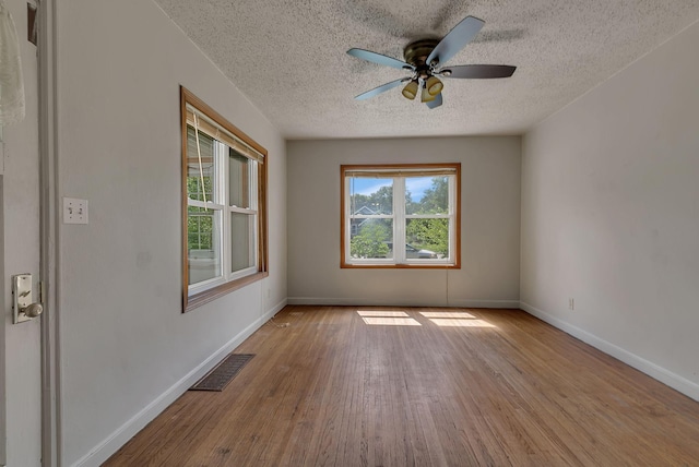 310 Wilson Ave NE, Saint Cloud, MN 56304 - photo 11