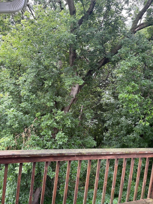 2413 Skyline Dr, Bloomington, MN 55425 - photo 21