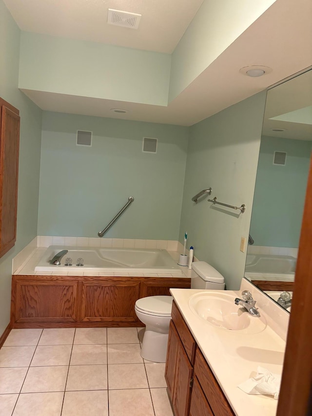 2413 Skyline Dr, Bloomington, MN 55425 - photo 24