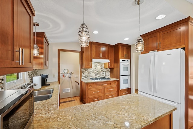 2240 Pennsylvania Ave S, Saint Louis Park, MN 55426 - photo 12