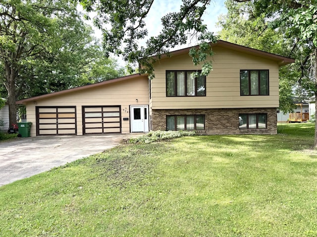 302 5th St SE, Roseau, MN 56751 - photo 1