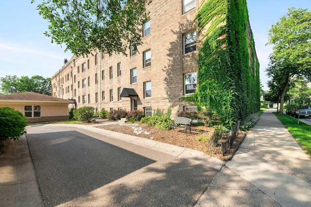 2519 Humboldt Ave S Unit 104, Minneapolis, MN 55405 - photo 41