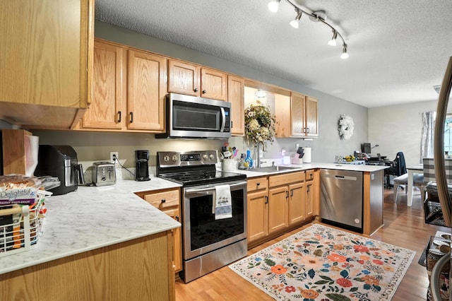 8639 Quarry Ridge Ln Unit A, Woodbury, MN 55125 - photo 11