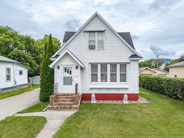 615 Holly Ave, Crookston, MN 56716 - photo 1
