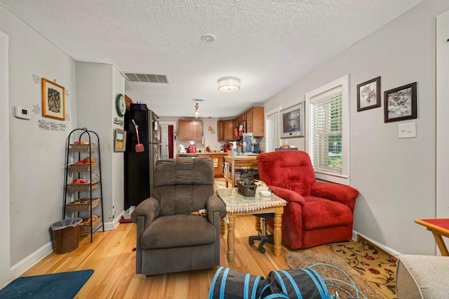 630 Glencoe St NE, Fridley, MN 55432 - photo 9