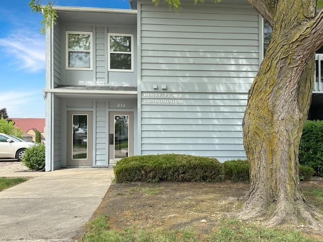 232 Dewey St Unit 105, Fairmont, MN 56031 - photo 1
