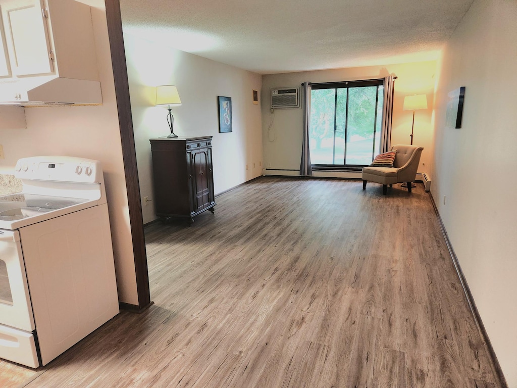 401 Burnsville Pkwy Unit 139, Burnsville, MN 55337 - photo 2