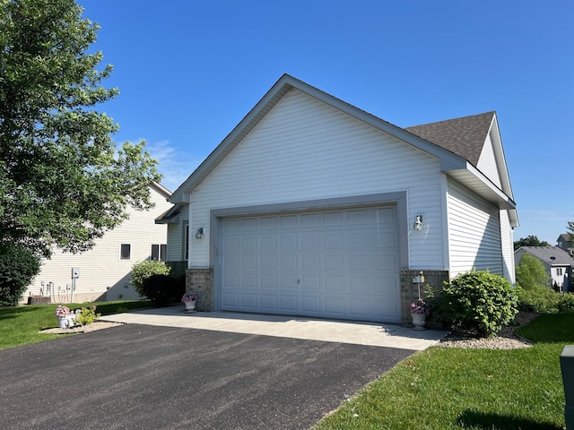 6659 Lipizzan Trl, Forest Lake, MN 55025 - photo 2