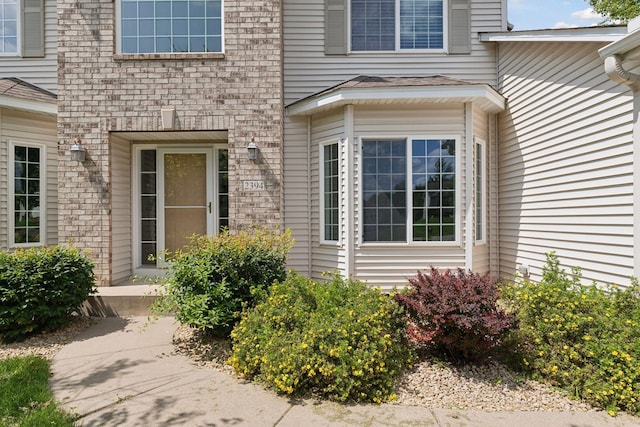 2394 Manuela Dr, Chaska, MN 55318 - photo 2