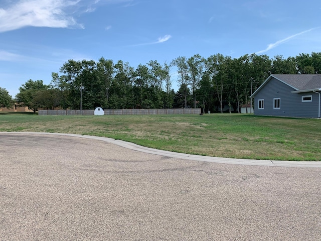 303 Mueller Dr, Hendricks, MN 56136 - photo 1
