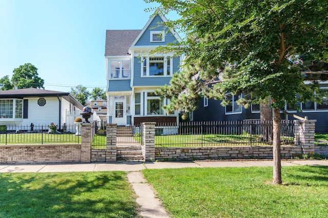 912 Iglehart Ave, Saint Paul, MN 55104 - photo 1