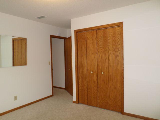 202 Kendall Ave S, Thief River Falls, MN 56701 - photo 28