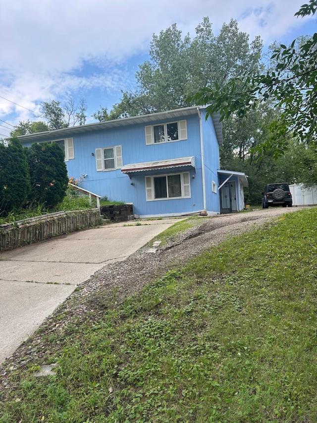 312 Cherry Ave W, Fergus Falls, MN 56537 - photo 1
