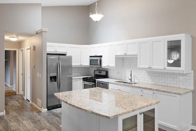 8389 Oakview Ct N, Maple Grove, MN 55369 - photo 2