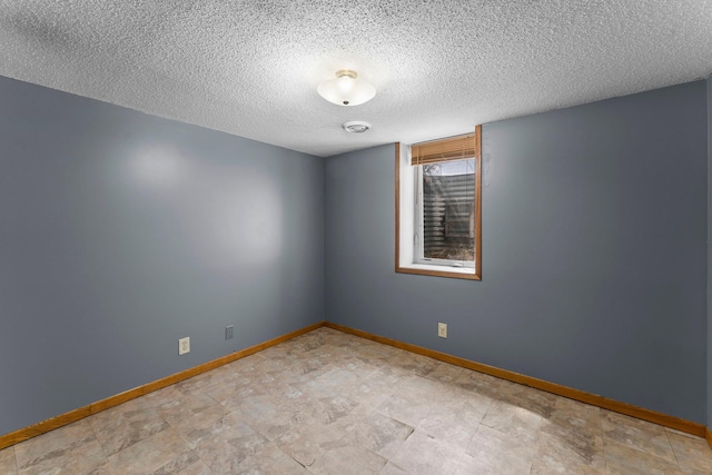5572 Aldine St, Shoreview, MN 55126 - photo 19