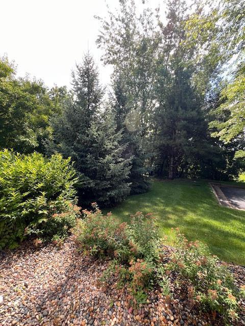 2021 Stahlke Way, Chaska, MN 55318 - photo 25