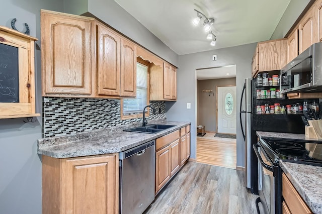110 Grenadier Ave N, Oakdale, MN 55128 - photo 11