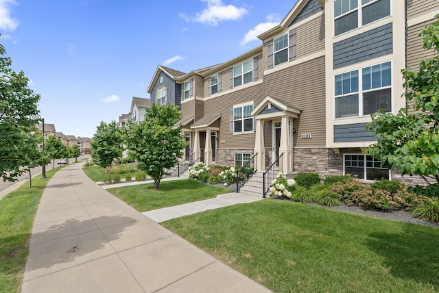 8113 Central Park Way N, Maple Grove, MN 55369 - photo 1