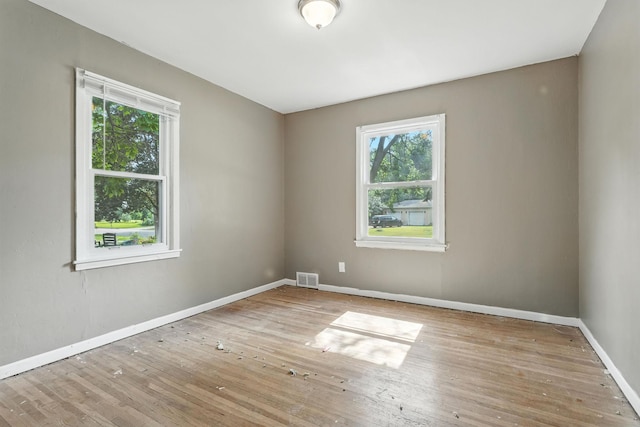 5660 Elmhurst Ave, Crystal, MN 55428 - photo 5