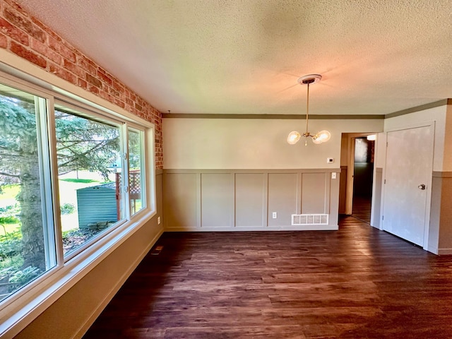 2605 8th St SW, Willmar, MN 56201 - photo 6