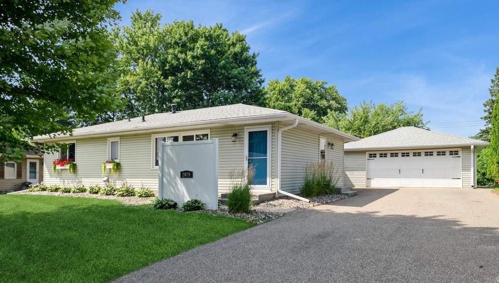 2079 Shale Ln, Eagan, MN 55122 - photo 1