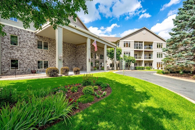 5200 Pathways Ave Unit 308, White Bear Lake, MN 55110 - photo 1