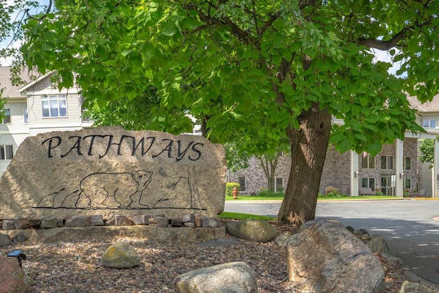 5200 Pathways Ave Unit 308, White Bear Lake, MN 55110 - photo 3