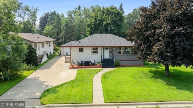 142 Warburton St S, Saint Paul, MN 55075 - photo 1