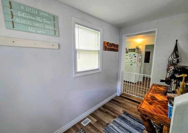 215 8th Ave SW, Pipestone, MN 56164 - photo 3