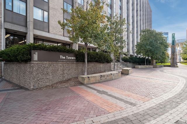 19 1st St Unit B904, Minneapolis, MN 55401 - photo 32