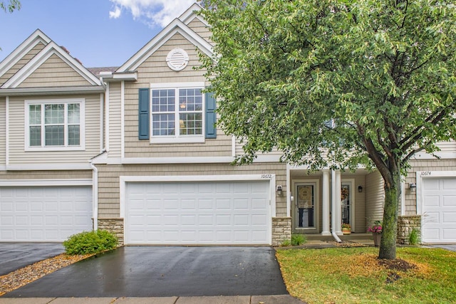 10672 Ironwood Ct, Woodbury, MN 55129 - photo 1
