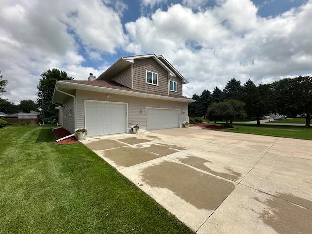 707 26th St SW, Austin, MN 55912 - photo 17