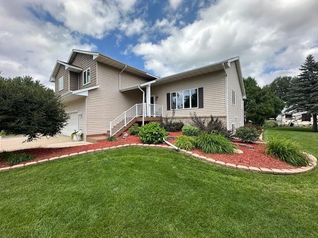 707 26th St SW, Austin, MN 55912 - photo 5